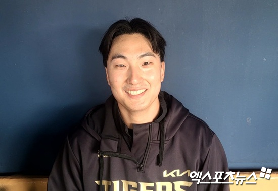 KIA 타이거즈 마무리 투수 정해영이 지난 14일 취재진과 인터뷰에 응하고 있다. 잠실, 김근한 기자