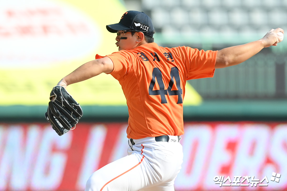 한화 투수 김서현은 20일 서울 송파구 잠실동 롯데호텔 월드에서 열린 2025 신한 SOL Bank KBO 미디어데이에 참석했다. 구속 욕심을 버리고 올해 더 좋은 투구를 보이리라 다짐했다. 엑스포츠뉴스 DB