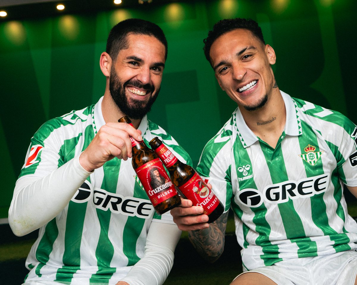 베테랑 미드필더 이스코가 31일(한국시간) 스페인 발렌시아의 베니토 비야마린 경기장에서 열린 레알 베티스와 세비야의 2024-2025시즌 라리가 29라운드 '안달루시아 더비' 홈 경기 후 인터뷰에서 안토니 영입을 위해 모금이라고 해야 한다고 말했다. 베티스