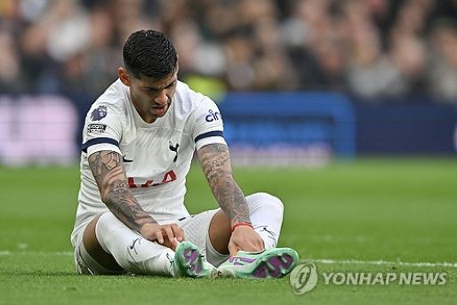로메로가 22일(한국시간) 아르헨티나 기자 가스톤 에둘과의 인터뷰에서 다음에 뛰고 싶은 리그로 최근 이적설이 불거진 스페인 라리가를 언급했다. 연합뉴스