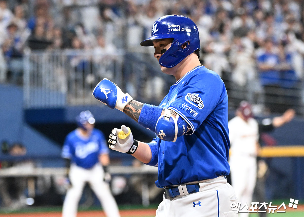 27일 오후 서울 구로구 고척스카이돔에서 열린 '2024 신한 SOL Bank KBO리그' 삼성 라이온즈와 키움 히어로즈의 경기, 6회초 2사 1루 삼성 박병호가 좌중간 안타를 날린 후 귀루하고 있다. 엑스포츠뉴스 DB