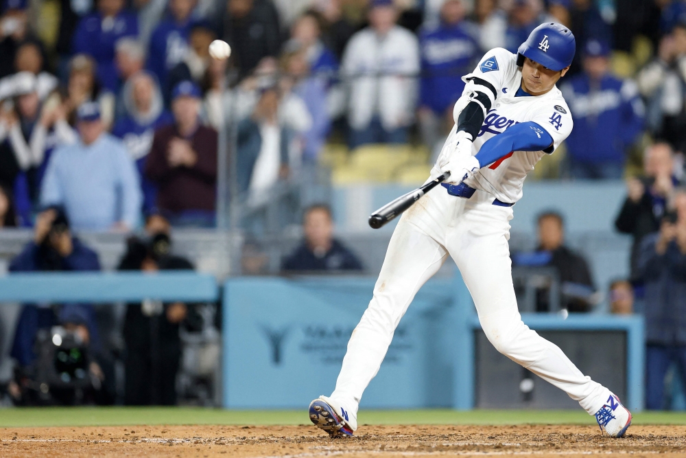 LA 다저스 오타니 쇼헤이가 지난 2일 애틀란타전에서 9회 말 끝내기 홈런으로 70년 만에 팀 개막 8연승을 이끌었다. AFP 연합뉴스