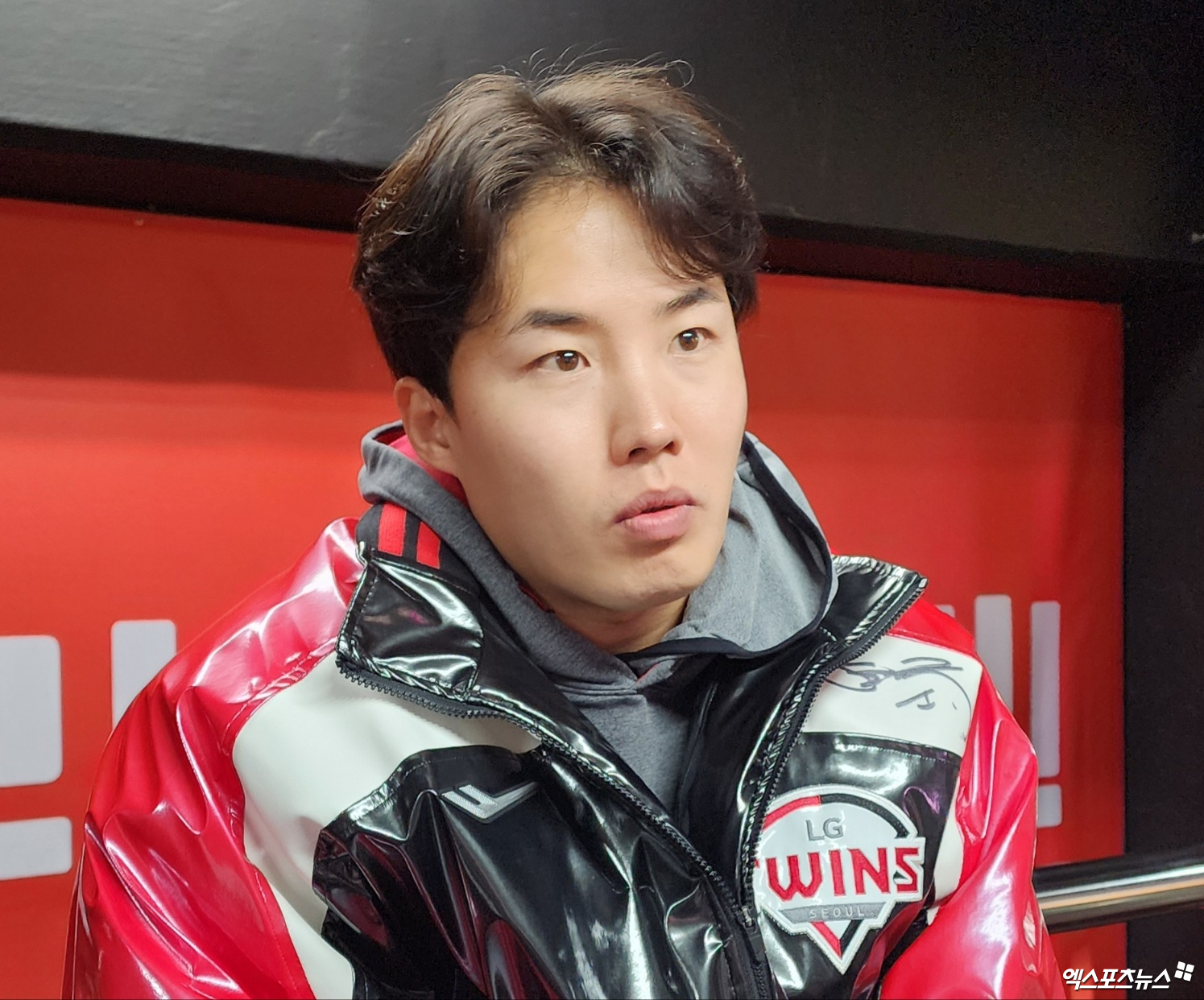 LG 투수 임찬규는 3일 수원 KT위즈파크에서 열린 '2025 신한 SOL Bank KBO 리그' KT와 시즌 두 번째 맞대결에서 선발 등판했다. 5⅔이닝 1실점으로 시즌 2승(무패)을 챙겼다. 수원, 박정현 기자