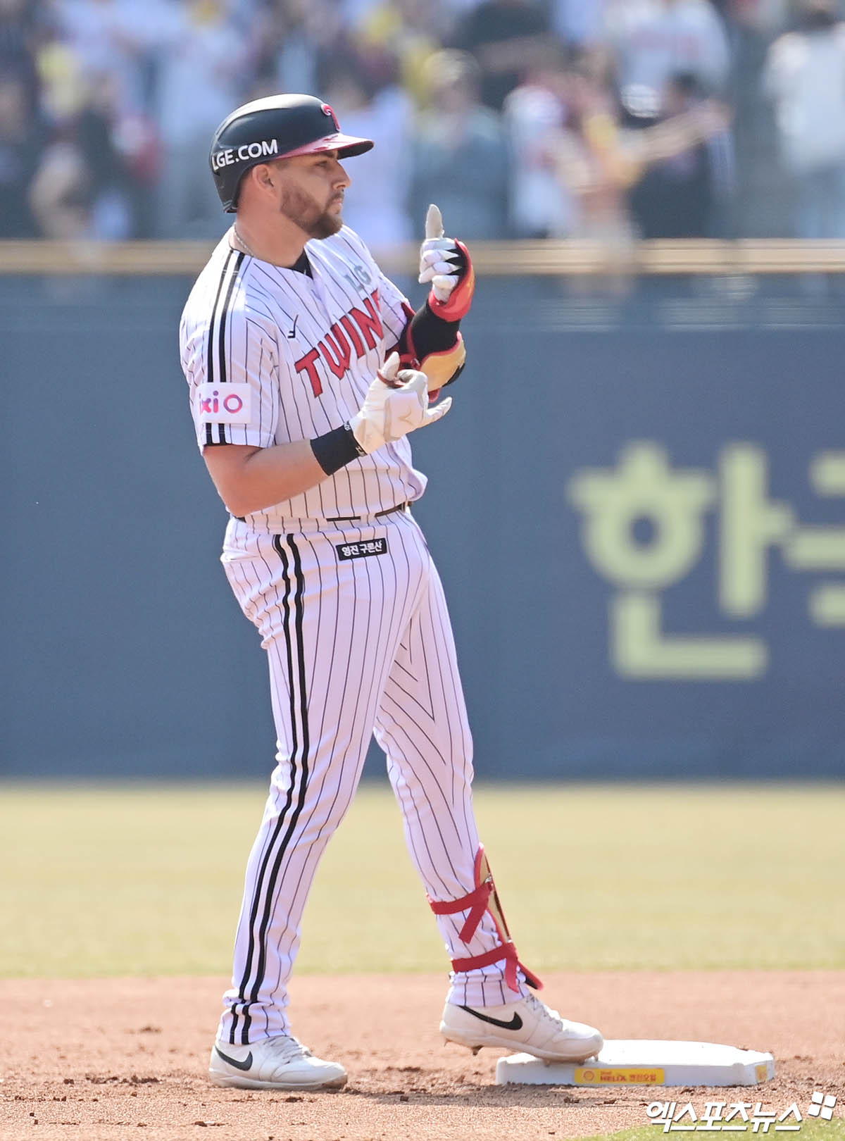 LG 내야수 오스틴은 6일 잠실구장에서 열린 '2025 신한 SOL Bank KBO 리그' KIA와 정규시즌 2차전에서 3번타자 1루수로 선발 출전했다. 7회말 희생플라이로 타점을 추가해 KO 펀치를 날렸다. 엑스포츠뉴스 DB