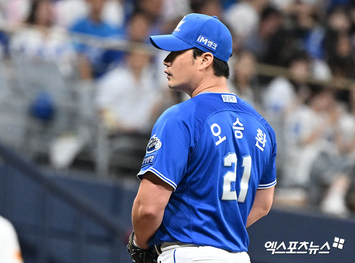 삼성 라이온즈 베테랑 투수 오승환이 정규시즌 경기에 등판해 투구를 준비하고 있다. 엑스포츠뉴스 DB