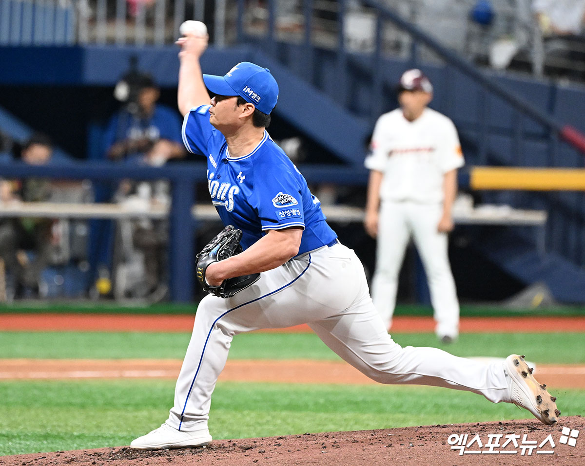 삼성 라이온즈 베테랑 투수 오승환이 정규시즌 경기에 등판해 투구하고 있다. 엑스포츠뉴스 DB