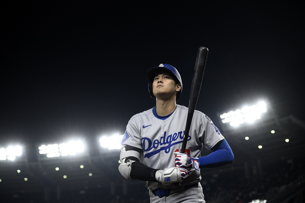 LA 다저스 오타니 쇼헤이가 2025 미국 메이저리그 정규시즌 경기에서 타석에 들어서고 있다. AP 연합뉴스