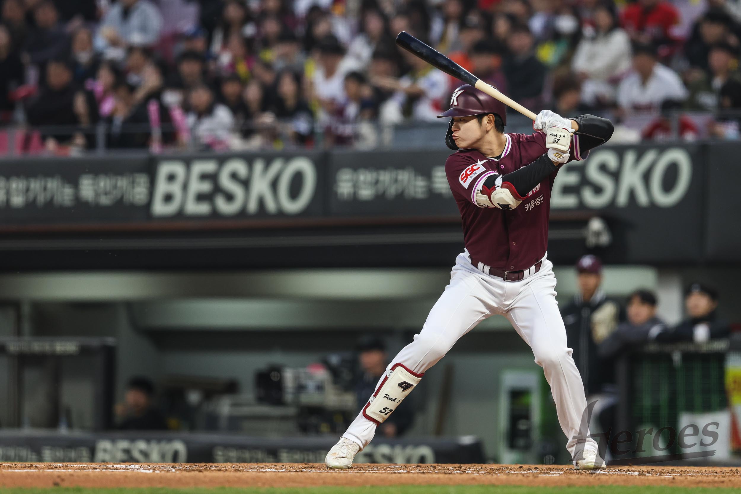 키움 히어로즈 외야수 박주홍이 12일 대전 한화생명 볼파크에서 열린 2025 신한 SOL Bank KBO리그 한화 이글스와의 팀 간 2차전에서 1회초 1타점 적시타로 결승타의 주인공이 됐다. 사진 키움 히어로즈