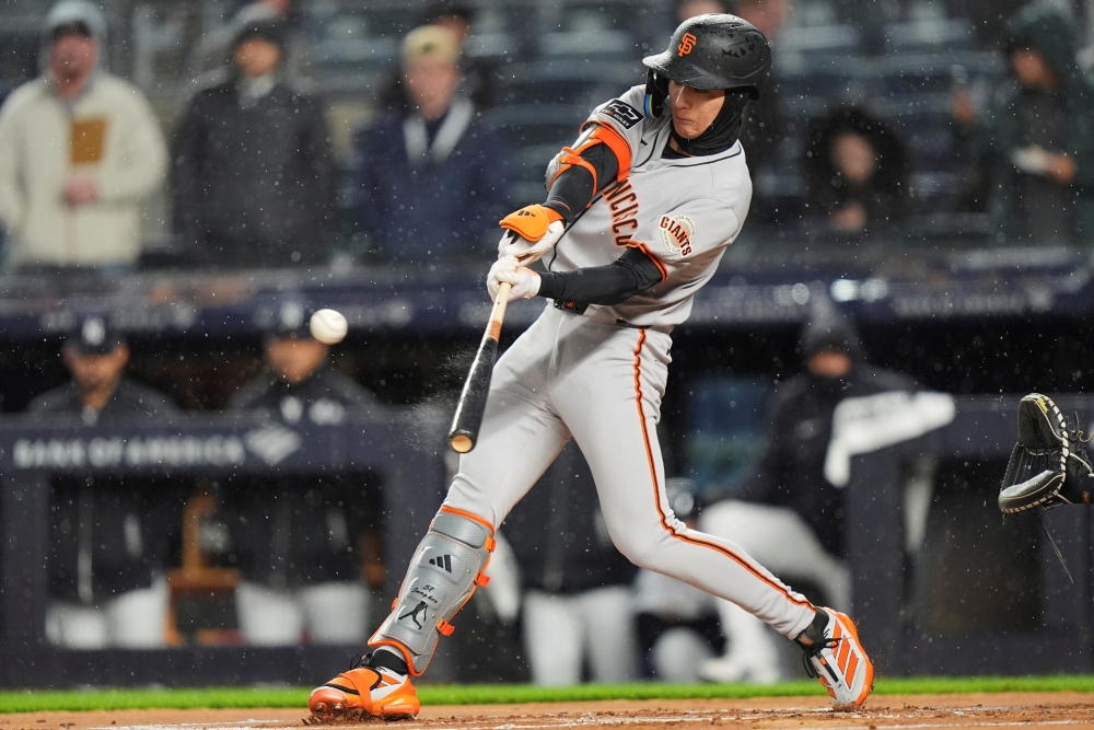 샌프란시스코 자이언츠 외야수 이정후가 13일 미국 뉴욕주 브롱스의 양키스타디움에서 열린 2025 미국프로야구 메이저리그 뉴욕 양키스와의 원정경기에 3번타자 겸 중견수로 선발 출전해 4타수 1안타 1볼넷 1득점을 기록했다. AP 연합뉴스