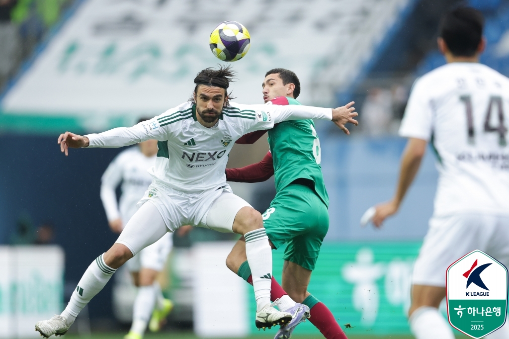 전북과 제주가 13일 오후 4시 30분 전주월드컵경기장에서 ‘하나은행 K리그1 2025’ 8라운드 맞대결에 나서는 선발 명단을 발표했다 .한국프로축구연맹