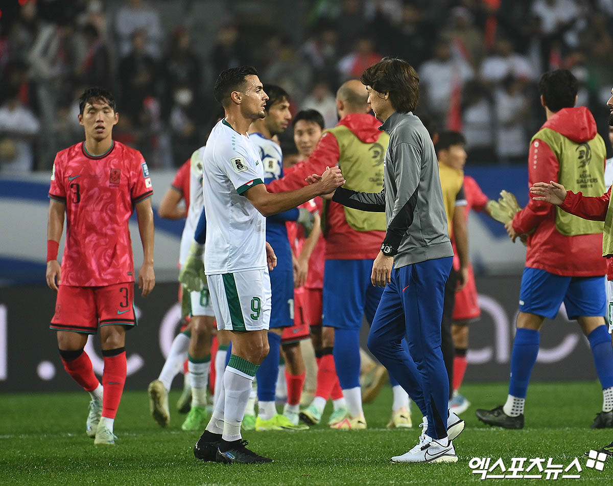이라크 축구협회는 15일(한국시간) 보도자료를 통해 헤수스 카사스 감독과 그의 사단을 경질한다고 발표했다. 엑스포츠뉴스DB