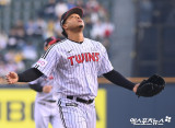 에르난데스 '무실점 투구로 시작'[포토]