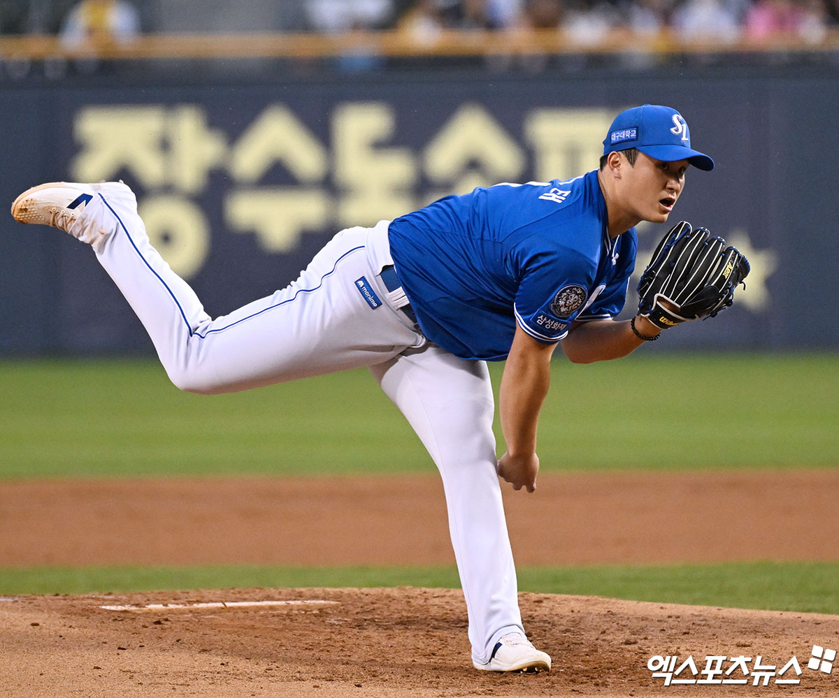삼성 라이온즈 최원태가 16일 서울 잠실야구장에서 열린 LG 트윈스와의 경기에 선발 등판해 역투하고 있다. 엑스포츠뉴스 잠실, 김한준 기자