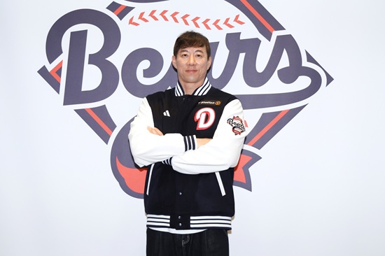 두산 베어스가 17일 베테랑 좌완 고효준을 1년 연봉 1억 원 조건으로 영입했다. 두산 베어스