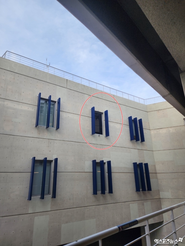 창원시가 지난달 29일 KBO리그 NC 다이노스의 홈 구장 창원NC파크에서 발생한 구조물 추락 사고와 관련해 '시설물사고조사위원회'를 구성한다. 사진 엑스포츠뉴스 DB