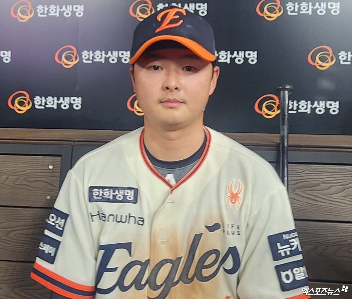 한화 내야수 이도윤은 18일 대전한화생명볼파크에서 열린 '2025 신한 SOL Bank KBO 리그' NC와 정규시즌 첫 번째 맞대결에서 7번타자 2루수로 선발 출전했다. 3안타 4타점으로 개인 한 경기 최다 타점 기록을 새롭게 쓰며 인생 경기를 펼쳤다. 대전, 박정현 기자