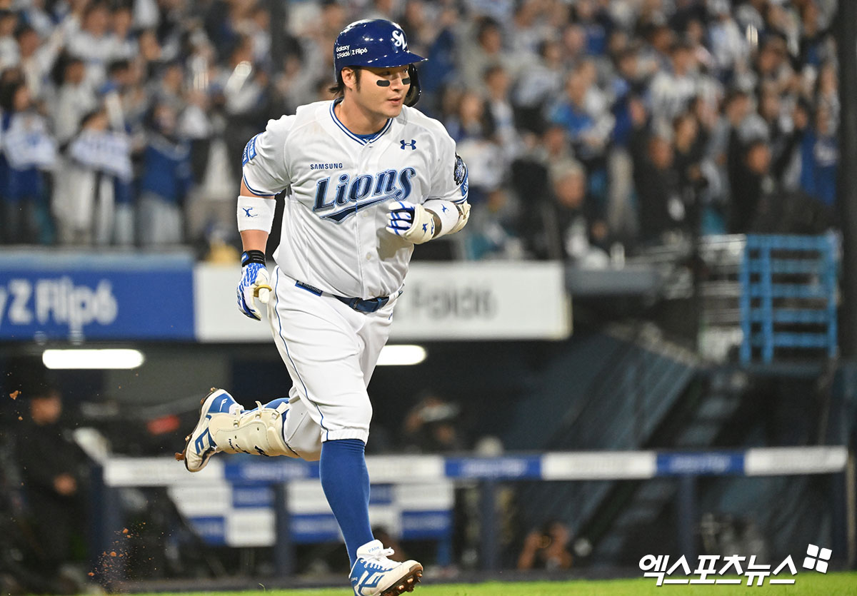 삼성 라이온즈 박병호가 경기에서 홈런을 친 뒤 베이스를 돌고 있다. 엑스포츠뉴스 DB