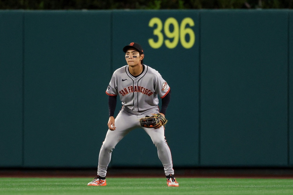 미국 메이저리그 샌프란시스코 자이언츠의 이정후가 20일(한국시간) 미국 캘리포니아주 애너하임의 에인절 스타디움에서 열린 2025 메이저리그 LA 에인절스와의 원정 경기에 3번타자 겸 중견수로 선발출전, 4타수 1안타를 기록했다. 5경기 연속 안타를 생산하고, 좋은 타격감을 유지했다. 샌프란시스코는 3-2 승리를 거두고 2연패에서 탈출했다. 사진 연합뉴스