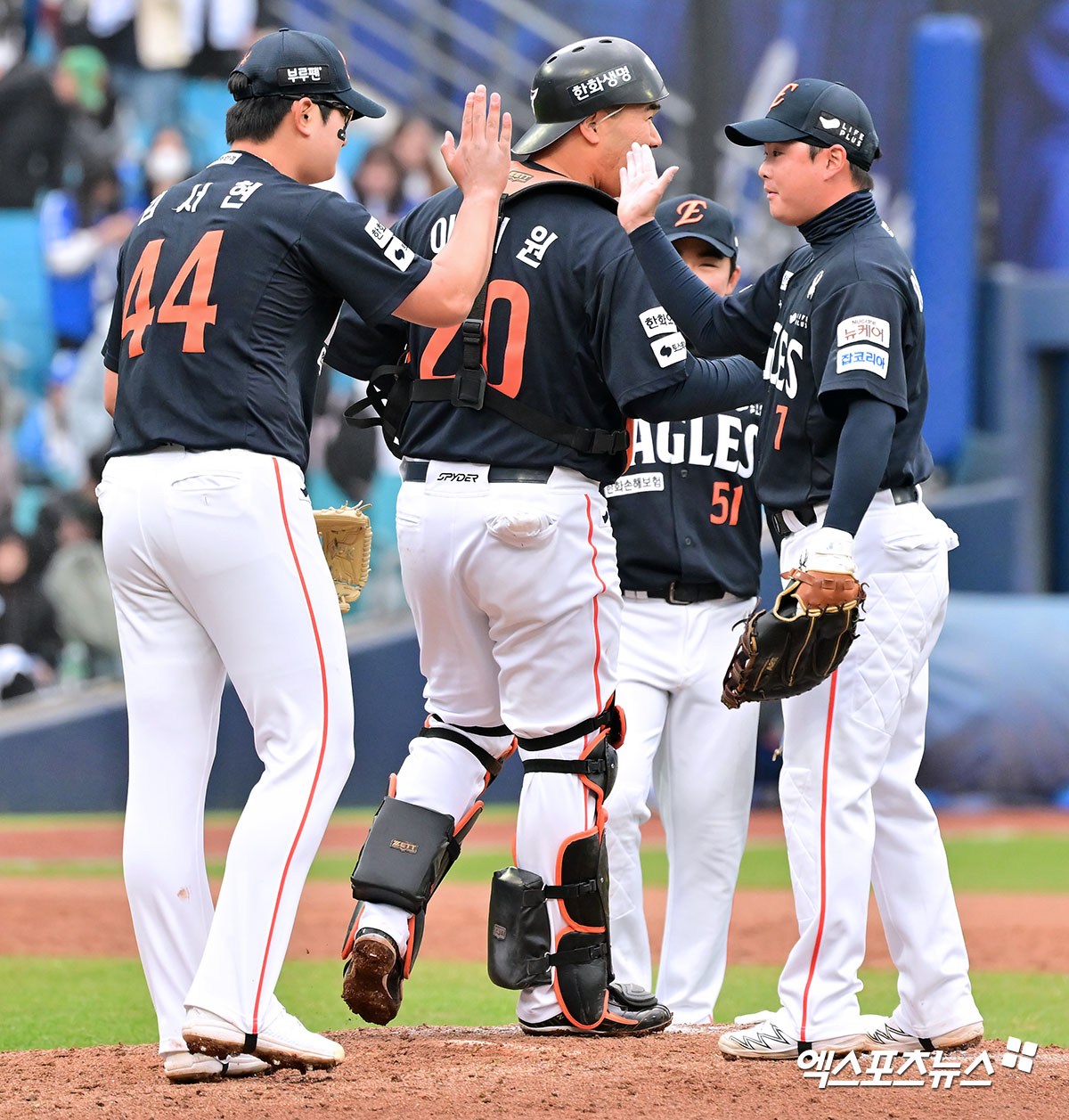 한화는 지난 18~20일 대전한화생명볼파크에서 열린 '2025 신한 SOL Bank KBO 리그' NC와 주말 3연전에서 싹쓸이 승리를 챙겼다. 리그 2위에 오른 현재, 구단과 팬이 목표하는 가을야구 진출이 실제 이뤄질 수 있을지 많은 관심을 받고 있다. 엑스포츠뉴스 DB