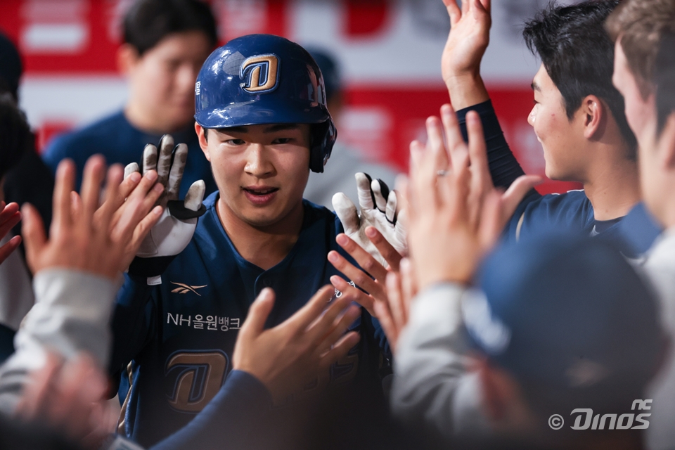 NC 내야수 김휘집은 22일 잠실구장에서 열린 '2025 신한 SOL Bank KBO 리그' LG와 정규시즌 세 번째 맞대결에서 6번타자 3루수로 선발 출전했다. 10회초 결승 2루타를 쳐 연패 탈출에 혁혁한 공을 세웠다. NC 다이노스