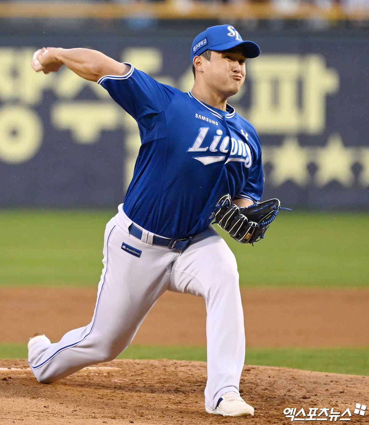 삼성 라이온즈 선발투수 최원태가 올해 정규시즌 경기에 선발 등판해 역투하고 있다. 엑스포츠뉴스 DB