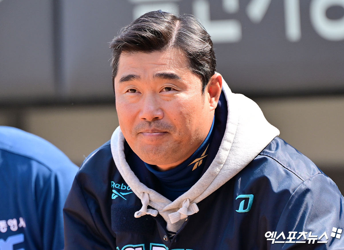 이호준 NC 감독은 23일 잠실구장에서 열릴 '2025 신한 SOL Bank KBO 리그' LG와 주중 3연전 두 번째 경기를 앞두고 기존과 다르게 경기를 운영할 뜻을 전했다. 무리해서라도 잡을 수 있는 팀은 잡으려 한다. 엑스포츠뉴스 DB