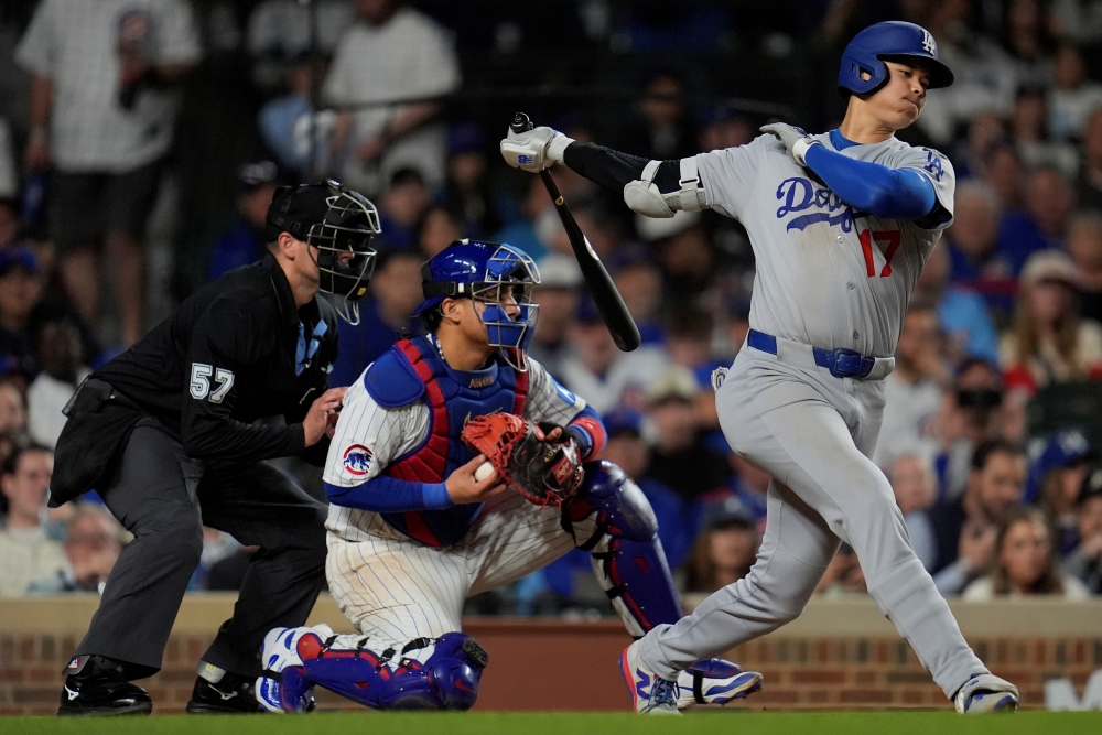 23일 미국 일리노이주 시카고의 리글리필드에서 열린 2025 미국프로야구 메이저리그 LA 다저스와 시카고 컵스의 경기, 컵스가 10회말 이안 햅의 끝내기 안타에 힘입어 11:10으로 승리했다. 다저스 오타니 쇼헤이는 4타수 무안타 1볼넷 2득점을 기록했다. AP 연합뉴스