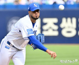 '어깨 부상' 레예스 복귀전 밀린다, 왜?…선수가 불안감 느끼는 듯, 25일 불펜 피칭 예정 [대구 현장]
