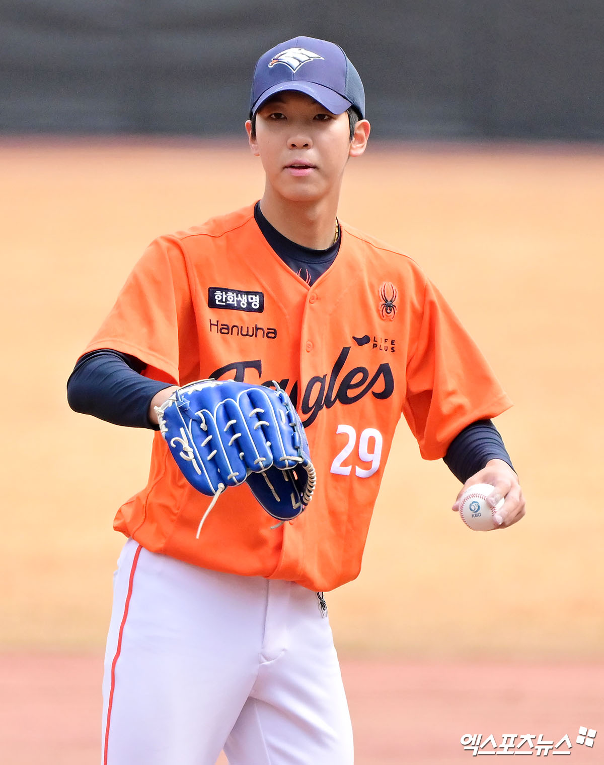 2025 시즌 개막 후 2군에서 선발 수업을 받고 있는 한화 이글스 좌완 영건 황준서. 퓨처스리그에서 6경기 28⅔이닝 2승 1패 평균자책점 4.08의 성적을 기록 중이다. 사진 엑스포츠뉴스 DB