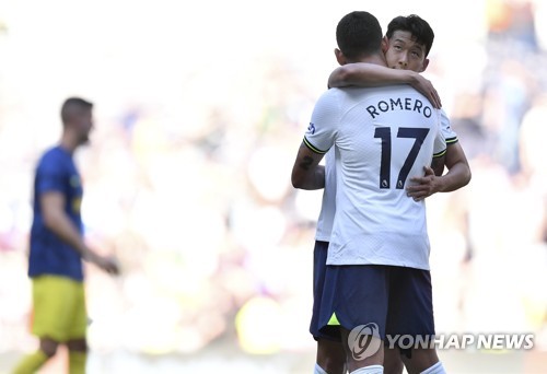 스페인 매체 '렐레보'가 지난 27일(한국시간) 로메로가 아틀레티코 마드리드의 제안을 수락했다고 보도했다. 아틀레티코는 로메로와 함께 로드리고 벤탄쿠르도 노리고 있다. 연합뉴스