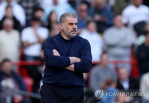 안지 포스테코글루 감독이 지난 28일(한국시간) 영국 리버풀에 있는 안필드에서 열린 리버풀과의 2024-2025시즌 프리미어리그 34라운드 원정경기 후 영국 BBC와의 인터뷰를 통해 손흥민의 상황에 대해 전했다. 연합뉴스
