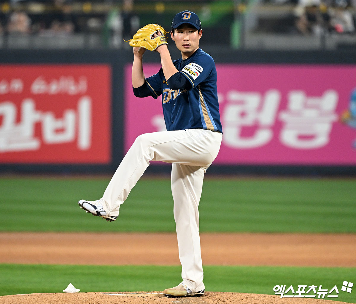 NC 다이노스 투수 이재학이 정규시즌 경기에 등판해 투구하고 있다. 이재학은 팔꿈치 인대 손상으로 4월 30일 수술을 받을 예정이다. 엑스포츠뉴스 DB
