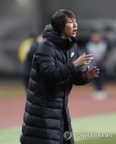 복수의 중국 매체들이 30일(한국시간) 전 중국 축구 국가대표팀 감독인 리 티에가 중국 법원으로부터 1심에서 받은 징역 20년형이 확정됐다고 보도했다. 연합뉴스