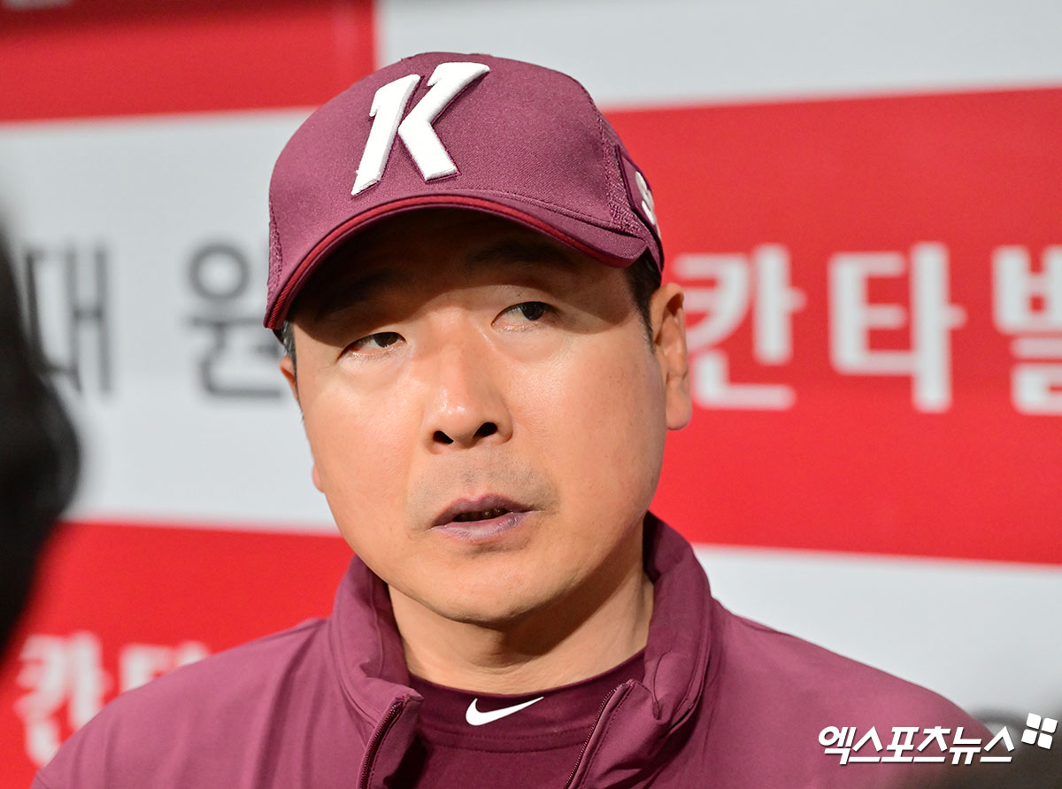 홍원기 감독이 이끄는 키움 히어로즈가 1일 서울 고척스카이돔에서 열린 2025 신한 SOL Bank KBO리그 롯데 자이언츠와의 팀 간 6차전에서 패하며 3연패의 수렁에 빠졌다. 사진 김한준 기자
