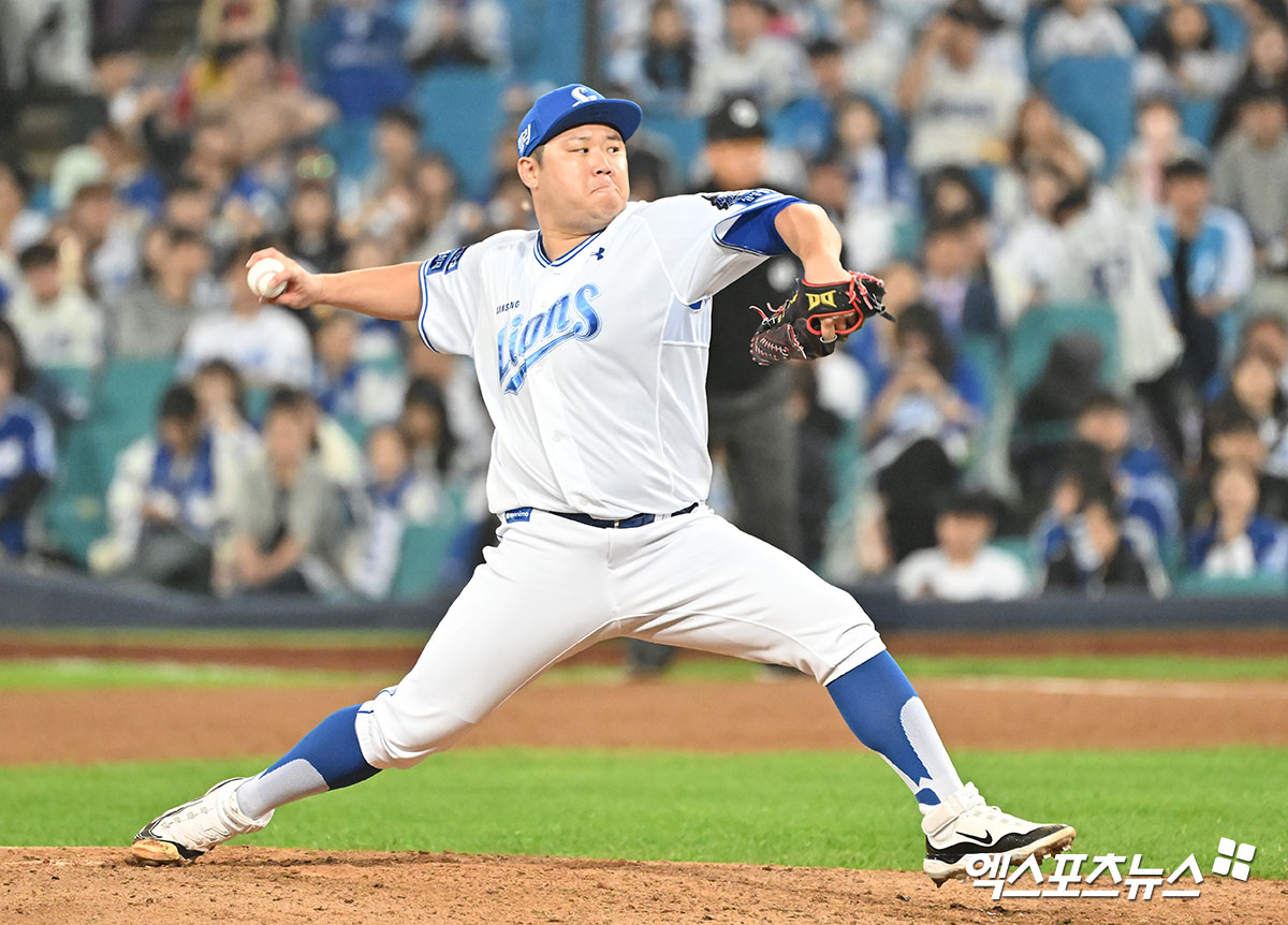 삼성 라이온즈 구원투수 이승현이 정규시즌 경기에 구원 등판해 투구하고 있다. 엑스포츠뉴스 DB