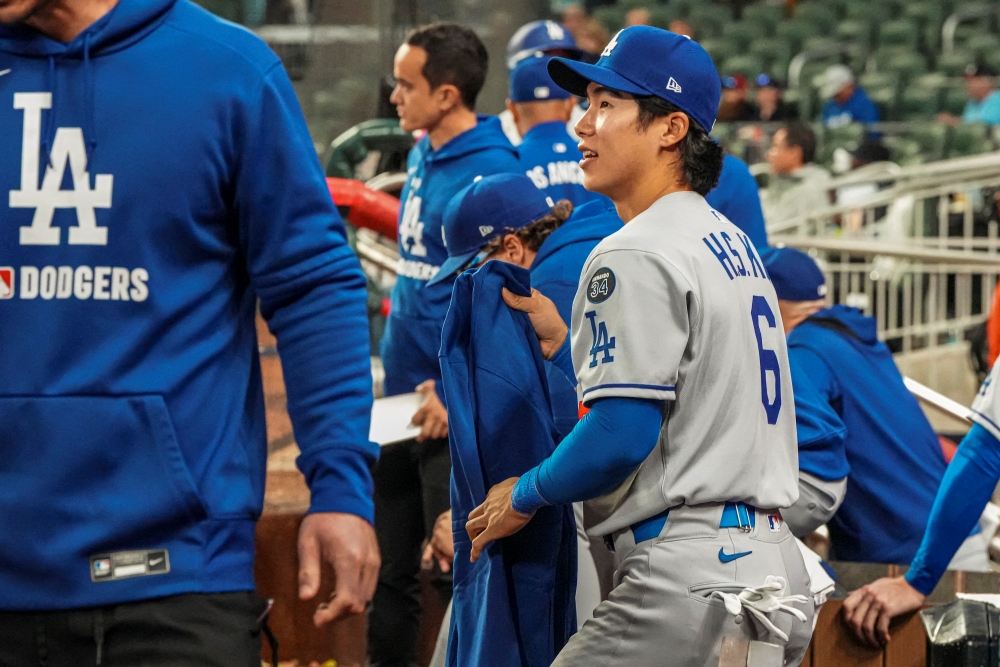 LA 다저스 김혜성이 4일 미국 조지아주 애틀랜타의 트루이스트파크에서 열린 2025 미국프로야구 메이저리그(MLB) 애틀랜타 브레이브스와의 경기에 교체 출전했다. 빅리그 데뷔의 꿈을 이루면서 한국인 선수로는 역대 28번째로 MLB 공식 경기를 소화한 선수가 됐다. REUTERS 연합뉴스