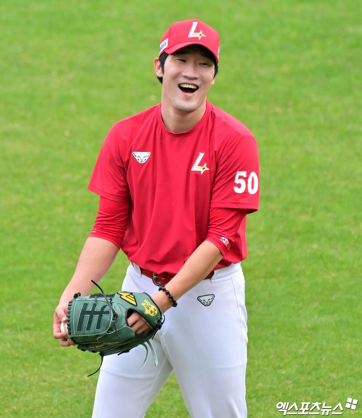 SSG 투수 박종훈은 5일 사직구장에서 열릴 '2025 신한 SOL Bank KBO 리그' 롯데 자이언츠와 주중 3연전 첫 번째 경기를 앞두고 1군 엔트리에서 빠졌다. 퓨처스리그에서 조정 기간을 거칠 예정이다. 엑스포츠뉴스 DB