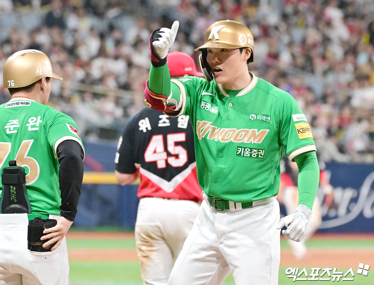 키움 히어로즈 외야수 임병욱이 7일 서울 고척스카이돔에서 열린 2025 신한 SOL Bank KBO리그 KIA 타이거즈와의 팀 간 6차전에 대타로 출전, 멀티 히트와 함께 팀 역전승에 힘을 보탰다. 사진 김한준 기자
