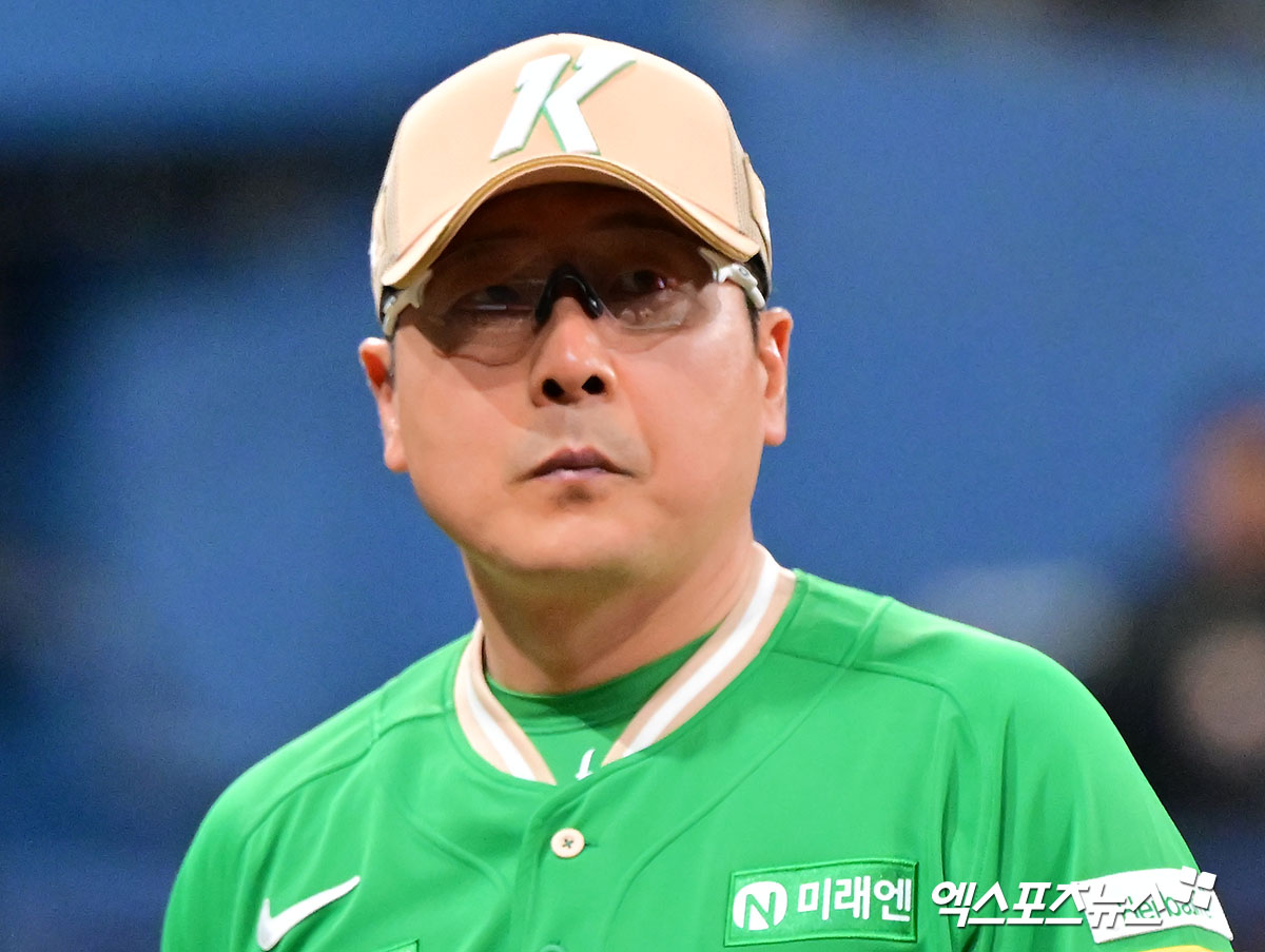 홍원기 감독이 이끄는 키움 히어로즈가 7일 서울 고척스카이돔에서 열린 2025 신한 SOL Bank KBO리그 KIA 타이거즈와의 팀 간 6차전에서 11-10 역전승을 거두고 4연패 탈출에 성공했다. 사진 김한준 기자