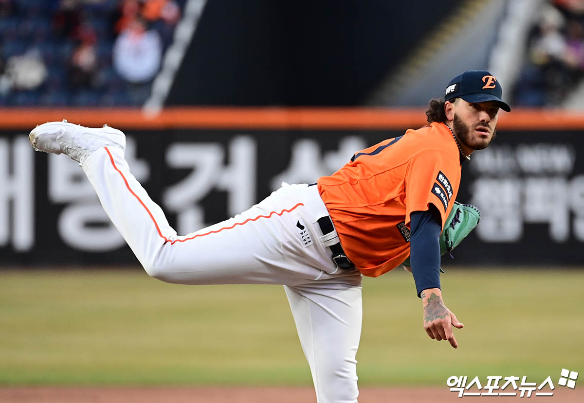 한화 이글스 외국인 투수 코디 폰세가 KBO가 8일 발표한 2025 시즌 3~4월 월간 MVP를 수상했다. 사진 엑스포츠뉴스 DB