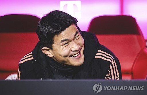 분데스리가 사무국이 10일(한국시간) 공식 홈페이지를 통해 팬들이 선정한 2024-2025시즌 분데스리가 올해의 팀을 발표했다. 수비진에 김민재의 이름은 없었다. 연합뉴스