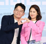 김준호♥김지민,위고비 다이어트 성공하더니…청첩장 나왔다 '결혼 임박' [엑's 이슈]