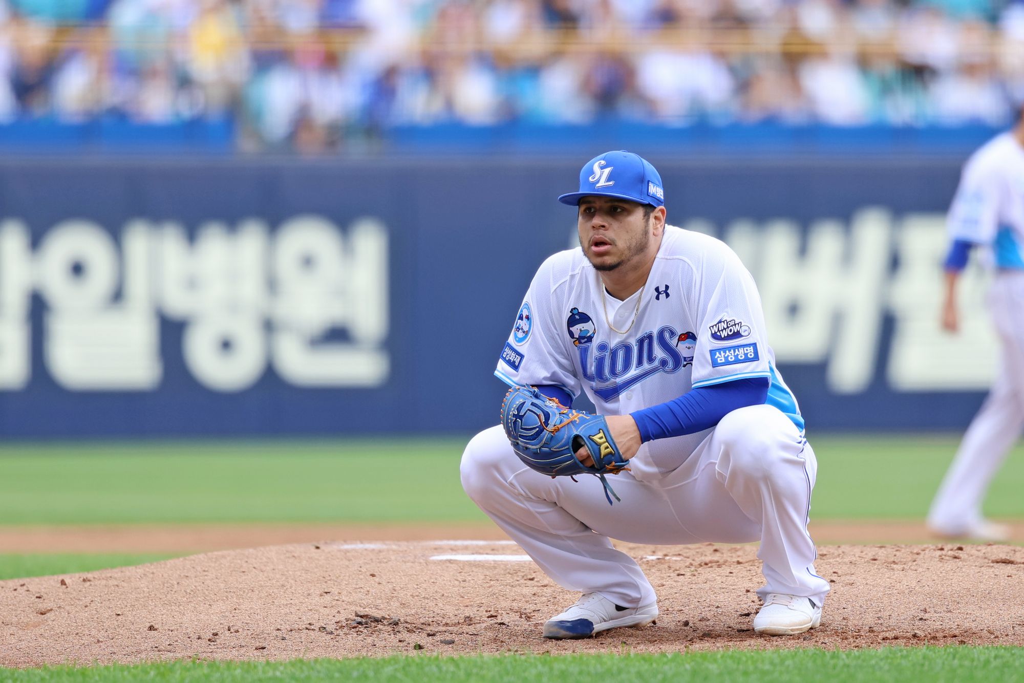 삼성 라이온즈 아리엘 후라도가 10일 대구 LG 트윈스와의 더블헤더 1차전에서 실점 후 아쉬워하고 있다. 삼성 라이온즈