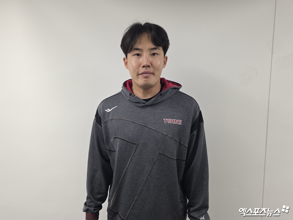 LG 트윈스 임찬규가 10일 대구 삼성 라이온즈전에서 호투 후 기념촬영하고 있다. 엑스포츠뉴스 대구, 최원영 기자