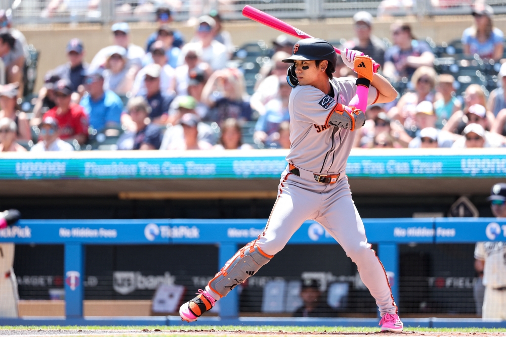 샌프란시스코 자이언츠 외야수 이정후가 12일 미국 미네소타주 미니애폴리스의 타깃 필드에서 열린 2025 미국프로야구 메이저리그(MLB) 미네소타 트윈스와의 원정경기에 3번 지명타자로 선발 출전해 4타수 1안타 1타점 1득점을 기록했다. 이정후의 시즌 타율은 0.287에서 0.286으로 소폭 하락했다. REUTERS 연합뉴스