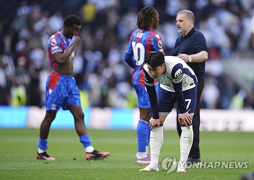 손흥민이 지난 11일(한국시간) 영국 런던에 있는 토트넘 홋스퍼 스타디움에서 열린 토트넘과 크리스탈 팰리스의 2024-2025시즌 프리미어리그 36라운드 홈 경기에 교체 출전했다. 연합뉴스