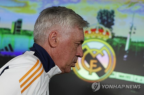 브라질축구협회는 13일(한국시간) 공식 홈페이지를 통해 카를로 안첼로티 감독을 브라질 축구 국가대표팀 감독으로 선임한다고 공식 발표했다. 안첼로티는 감독 커리어에서 처음으로 대표팀 감독을 맡는다. 1992년 선수 생활을 은퇴한 뒤, 그는 아리고 사키 감독이 이끄는 이탈리아 축구 국가대표팀 수석코치를 3년간 경험한 바 있다. 이때가 처음이자 마지막 대표팀 코치진 경험이다. 연합뉴스