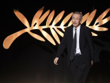 '득남' 홍상수, ♥김민희 없이 홀로 칸行…왜 여기 있는지 모르겠다