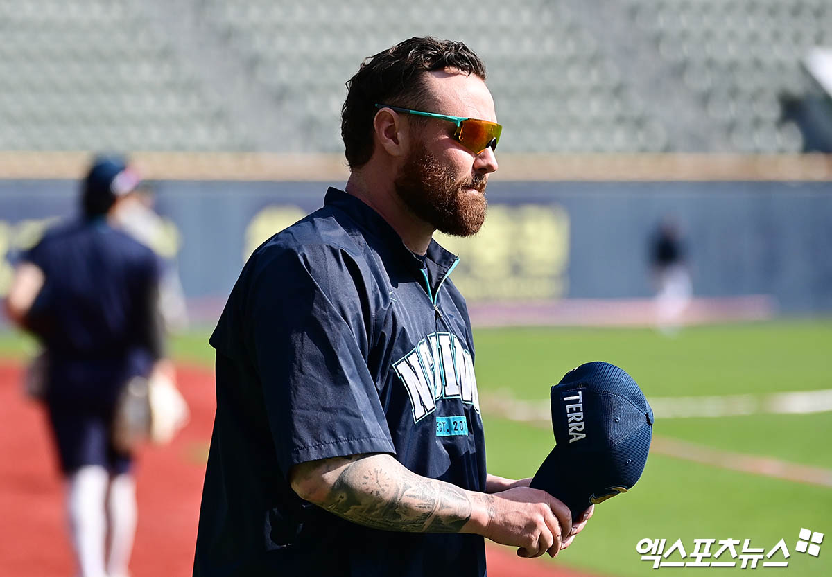 NC 투수 로건은 17일 울산문수야구장에서 열릴 '2025 신한 SOL Bank KBO 리그' 키움과 더블헤더 1경기에서 선발 등판할 예정이다. 그는 낮경기에 3경기 2승 평균자책점 1.00으로 극강의 투구를 선보이고 있다. 엑스포츠뉴스 DB