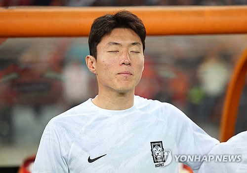 알라니아 스포르가 19일(한국시간) 튀르키예 알라니아에 있는 알라니아 오바 스타디움에서 열린 베식타시와의 2024-2025 쉬페르리그 36라운드 홈 경기에서 황의조의 골로 1-1 무승부를 거뒀다. 연합뉴스ㅜ
